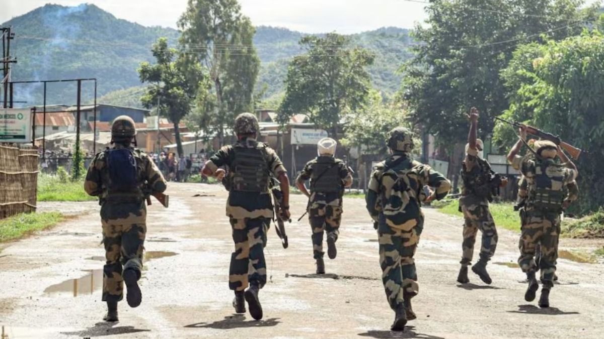 মণিপুরে অসম রাইফেলসের কনভয়ে এলোপাথাড়ি গুলি, শহিদ ২ জওয়ান
