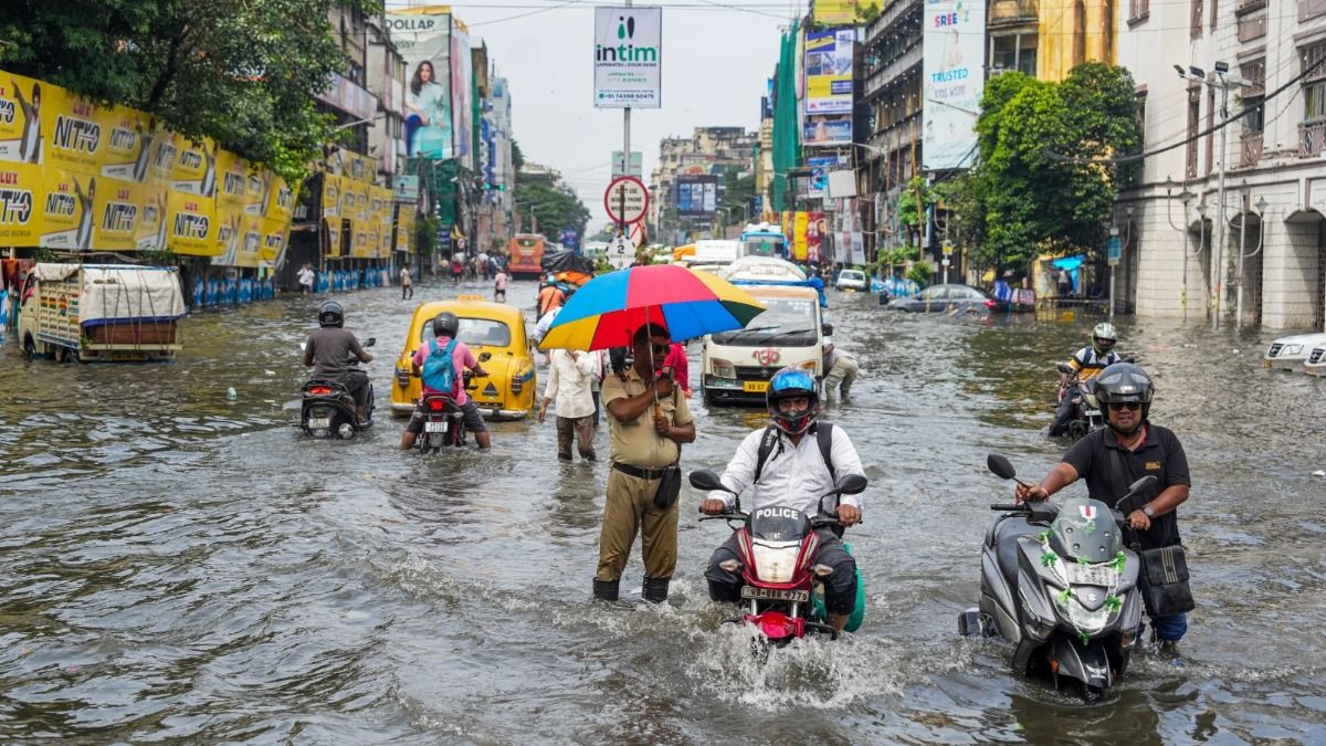 বুধবারও ব্যাপক বৃষ্টির পূর্বাভাস দক্ষিণবঙ্গে, কলকাতাতেও কি ভারী বর্ষণ? বড় আপডেট 