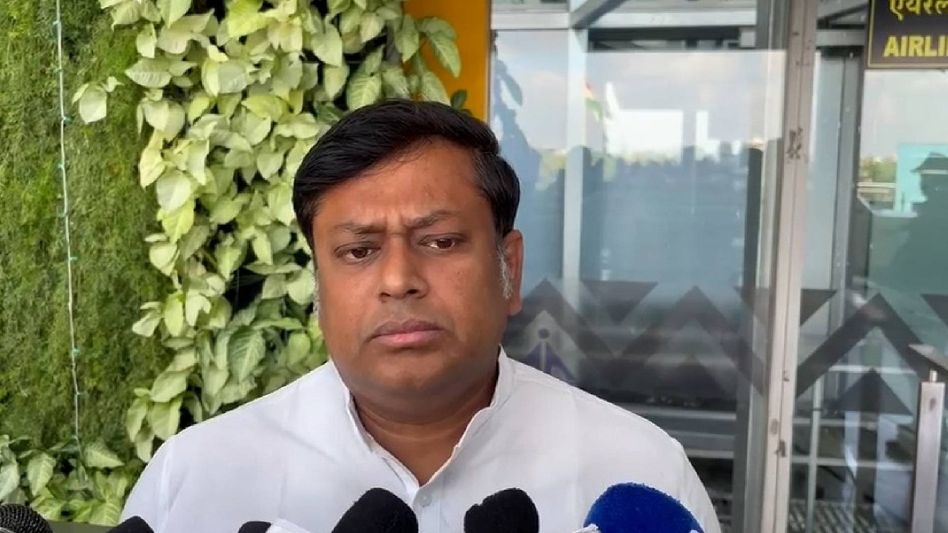 টেটের পাশের হার এত কম কেন? কারণ জানিয়ে সন্দেহ প্রকাশ বিজেপির সুকান্তর টেটের পাশের হার এত কম কেন? কারণ জানিয়ে সন্দেহ প্রকাশ বিজেপির সুকান্তর