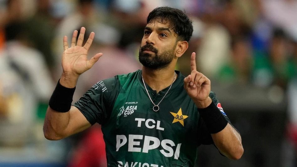 ফাইনালের আগে পাকিস্তানের নতুন 'ড্রামা', রউফের জরিমানা ভরবে PCB বোর্ড চিফ