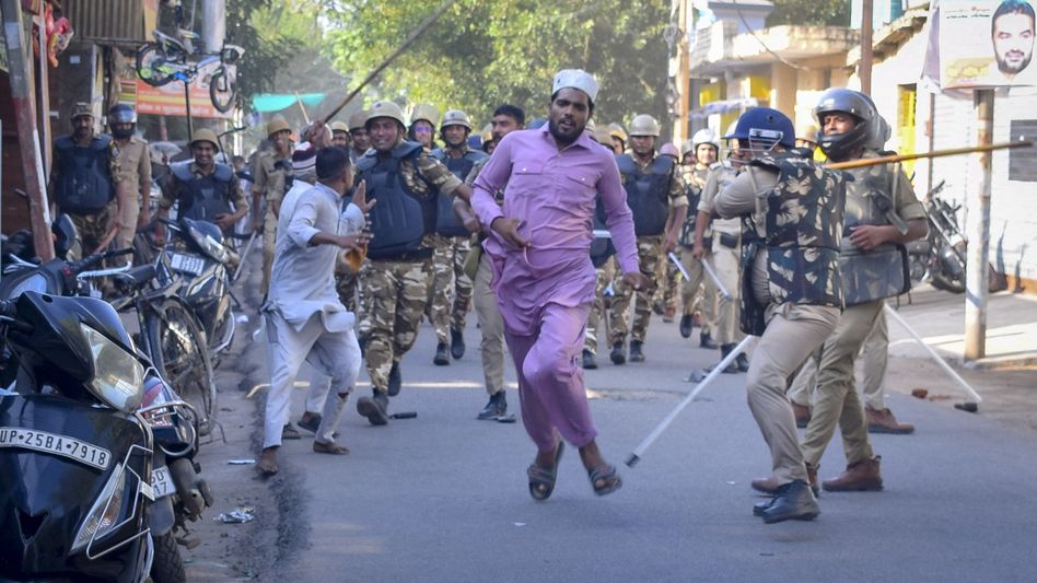 বরেলি হিংসায় বড় অ্যাকশন যোগীর, মৌলনা সহ ৮ জন জেলে, ৪০ গ্রেফতার বরেলি হিংসায় বড় অ্যাকশন যোগীর, মৌলনা সহ ৮ জন জেলে, ৪০ গ্রেফতার