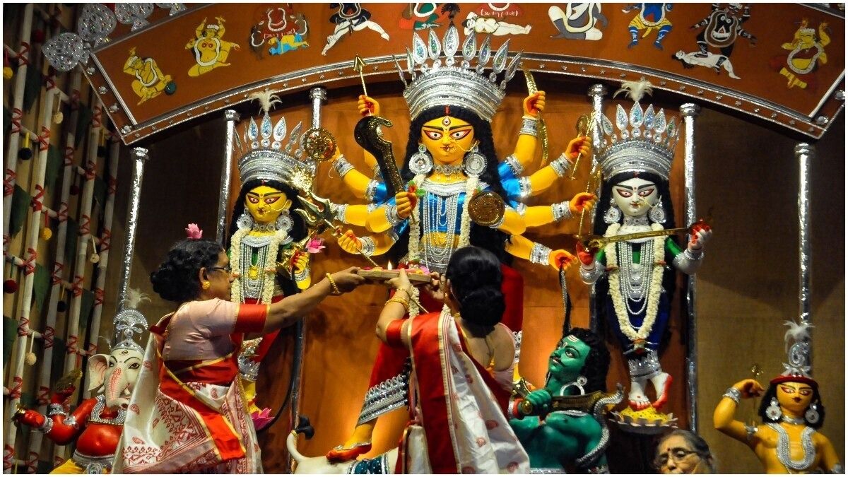 কোন কোন পুজো পেল বিশ্ববাংলা শারদ সম্মান ২০২৫? দেখে নিন সেরার সেরা তালিকা