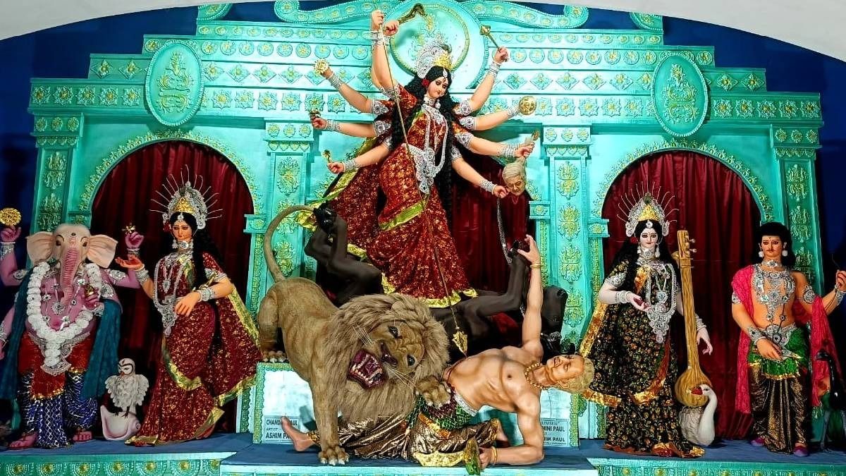 ইউনূস অসুর, নরমুন্ডু শেহবাজ, মুর্শিদাবাদের পুজো VIRAL, ব্যাপক ভিড়