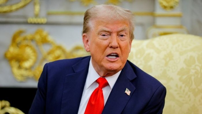 আমেরিকায় 'শাটডাউন', কর্মী ছাঁটাইয়ের হুমকি ডোনাল্ড ট্রাম্পের