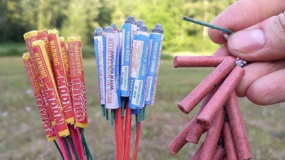 প্রতিমা বিসর্জনের সময় যুবকের মুখে বাজি ফাটাল ভিলেজ পুলিশ, উত্তেজনা বীরভূমে প্রতিমা বিসর্জনের সময় যুবকের মুখে বাজি ফাটাল ভিলেজ পুলিশ, উত্তেজনা বীরভূমে