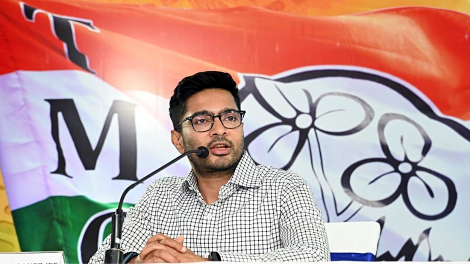 'বাংলাকে জলে ডুবিয়ে দেওয়ার চক্রান্ত করছে বিজেপি, ওদের বিসর্জন হবে', হুঁশিয়ারি অভিষেকের 'বাংলাকে জলে ডুবিয়ে দেওয়ার চক্রান্ত করছে বিজেপি, ওদের বিসর্জন হবে', হুঁশিয়ারি অভিষেকের