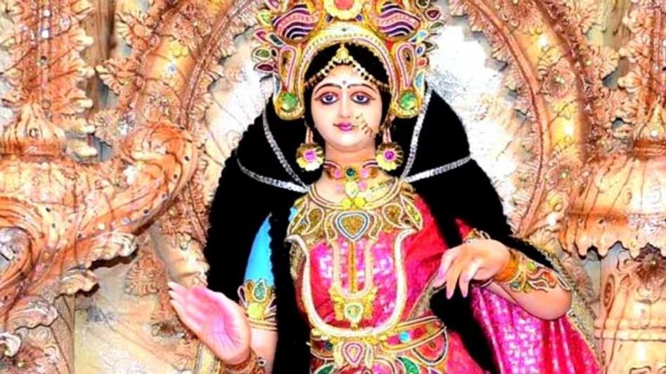 লক্ষ্মীপুজোর পরই স্রোতের মতো টাকা ঢুকবে ৪ রাশির ঘরে, কারা হবেন লাখপতি? লক্ষ্মীপুজোর পরই স্রোতের মতো টাকা ঢুকবে ৪ রাশির ঘরে, কারা হবেন লাখপতি?