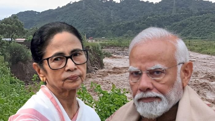 দার্জিলিঙে ভয়াবহ ধস