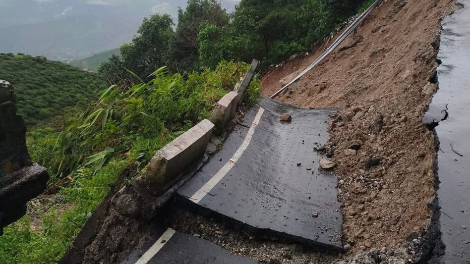 দুর্যোগের পাহাড় থেকে কলকাতায় ফেরাবে সরকার, কীভাবে? রইল পুরো পদ্ধতি দুর্যোগের পাহাড় থেকে কলকাতায় ফেরাবে সরকার, কীভাবে? রইল পুরো পদ্ধতি