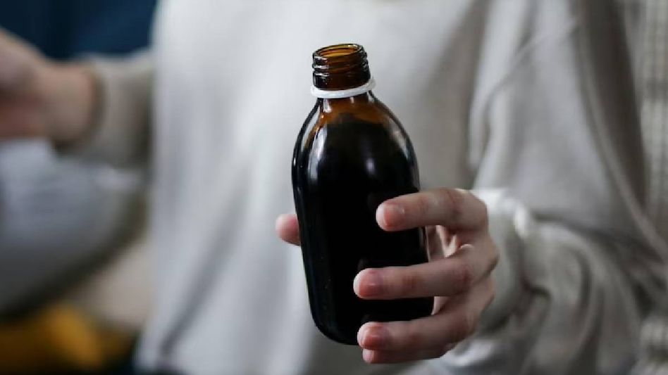 আরও দুটি সিরাপে মারণ 'বিষ', ব্যান করে দিল তেলঙ্গানা আরও দুটি সিরাপে মারণ 'বিষ', ব্যান করে দিল তেলঙ্গানা