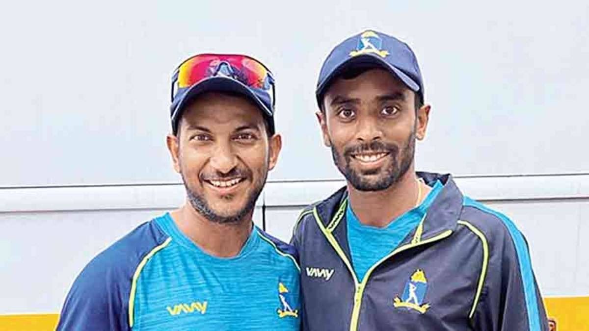 অভিমন্যু ও অনুষ্টুপ