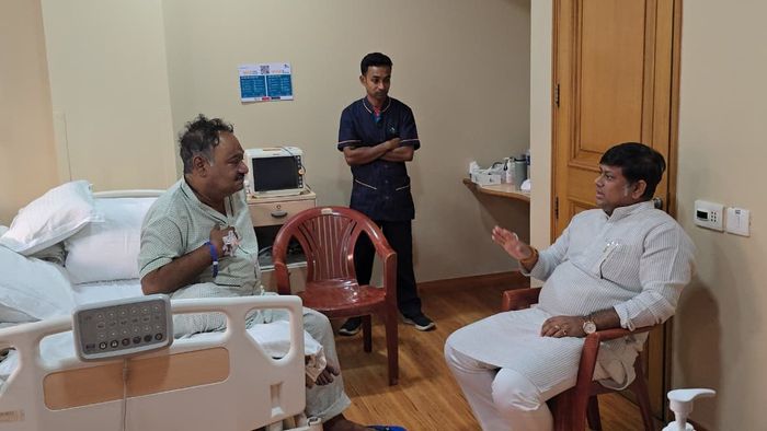 হাসপাতালে ভর্তি শমীক ভট্টাচার্য।-ফাইল ছবি