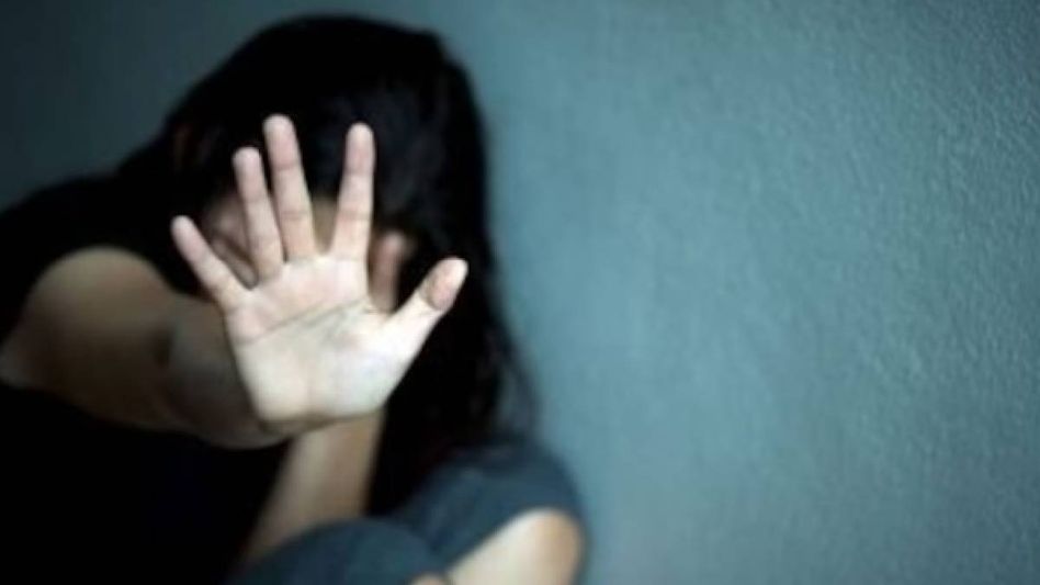 এবার ধর্ষণের অভিযোগ কলকাতায়, সহপাঠীর হাতেই নির্যাতনের শিকার ইঞ্জিনিয়ারিং ছাত্রী এবার ধর্ষণের অভিযোগ কলকাতায়, সহপাঠীর হাতেই নির্যাতনের শিকার ইঞ্জিনিয়ারিং ছাত্রী