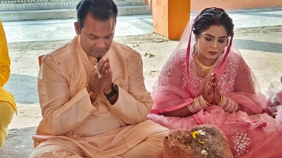 'সনাতন ধর্মে মেয়েদের সম্মান বেশি',ইসলাম ছেড়ে হিন্দুধর্ম গ্রহণ করল উত্তরপ্রদেশে  দম্পতি
