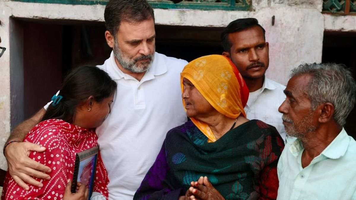 'ন্যায়বিচার দিতেই হবে', বাধা পেরিয়ে হরিওম বাল্মীকির পরিবারের সঙ্গে দেখা করে বললেন রাহুল