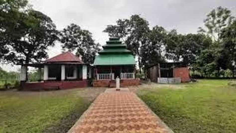 দীপান্বিতা অমাবস্যায় জেগে ওঠে উত্তরবঙ্গের এই জঙ্গল, কী হয় সেখানে?