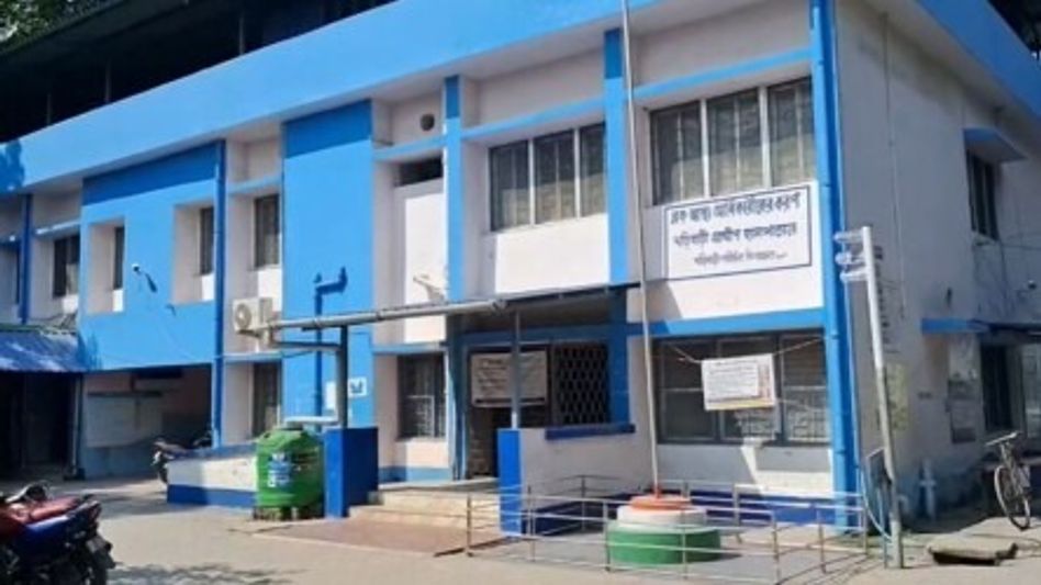 শিলিগুড়িতে হাসপাতালে জাল জন্ম শংসাপত্র চক্রের হদিশ, CBI তদন্তের দাবি বিজেপির শিলিগুড়িতে হাসপাতালে জাল জন্ম শংসাপত্র চক্রের হদিশ, CBI তদন্তের দাবি বিজেপির