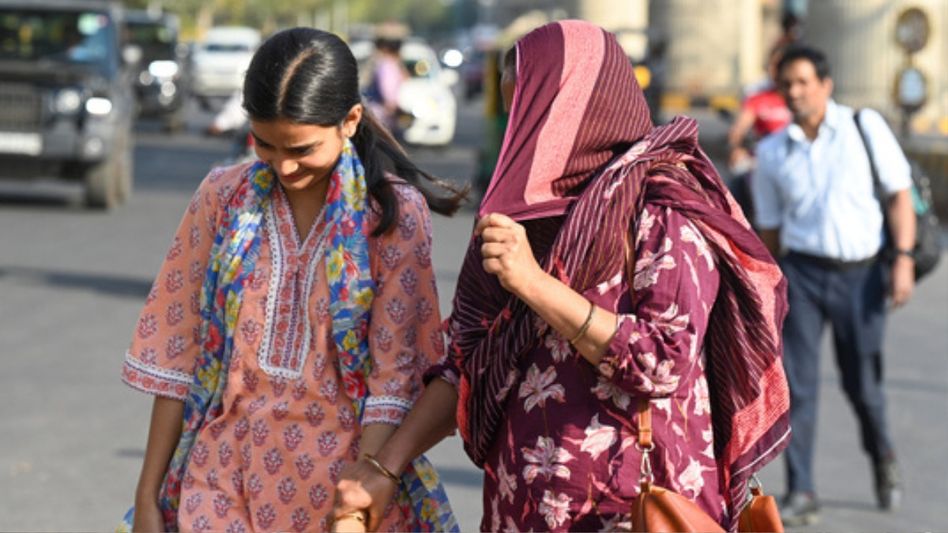 দক্ষিণবঙ্গে আপাতত রোদ ঝলমলে আবহাওয়া, শীত কবে থেকে? পূর্বাভাস দক্ষিণবঙ্গে আপাতত রোদ ঝলমলে আবহাওয়া, শীত কবে থেকে? পূর্বাভাস