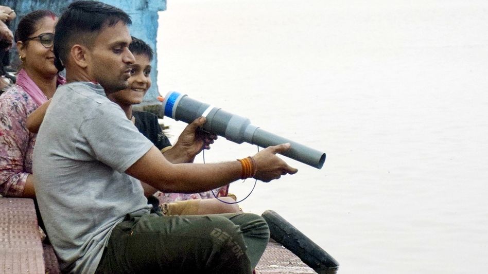 মালদায় কার্বাইড গানের আতঙ্ক, Youtube দেখে ‘বন্দুক’ বানিয়ে দৃষ্টি হারাল ৮ শিশু! মালদায় কার্বাইড গানের আতঙ্ক, Youtube দেখে ‘বন্দুক’ বানিয়ে দৃষ্টি হারাল ৮ শিশু!