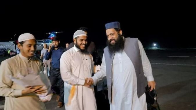 ইবতিসম ইলাহি জাহিরকে সাদর অভ্যর্থনা ঢাকায়