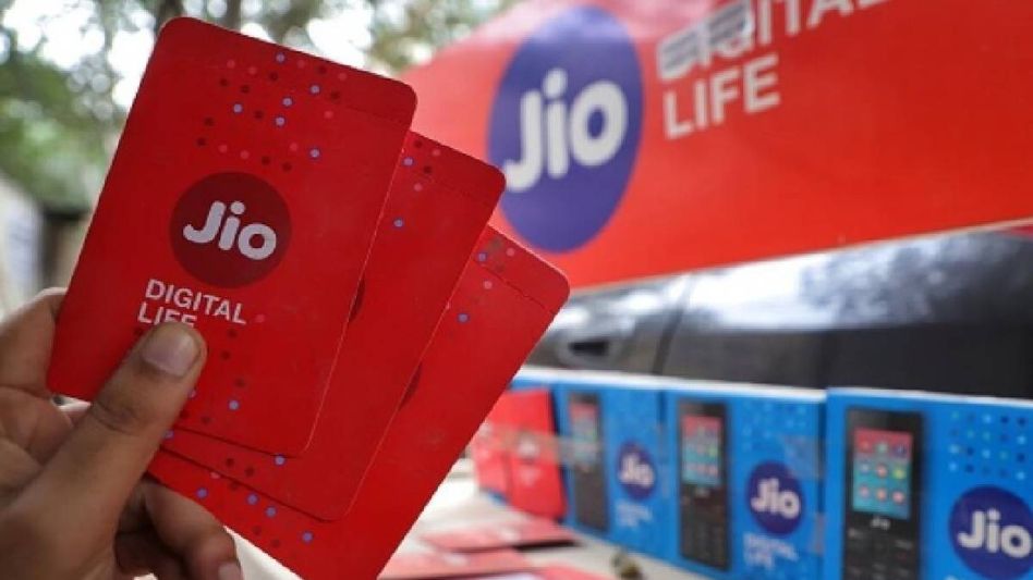 ৩৫০০০ টাকার AI সার্ভিস ফ্রিতে দিচ্ছে Jio, কীভাবে পাবেন? ৩৫০০০ টাকার AI সার্ভিস ফ্রিতে দিচ্ছে Jio, কীভাবে পাবেন?