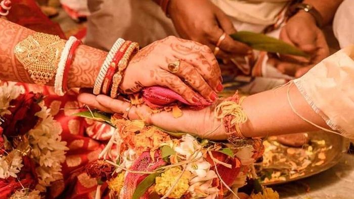 আপনার ফোনে কি বিয়ের নিমন্ত্রণপত্র এসেছে? ব্যাঙ্ক অ্যাকাউন্ট খালি হয়ে যেতে পারে