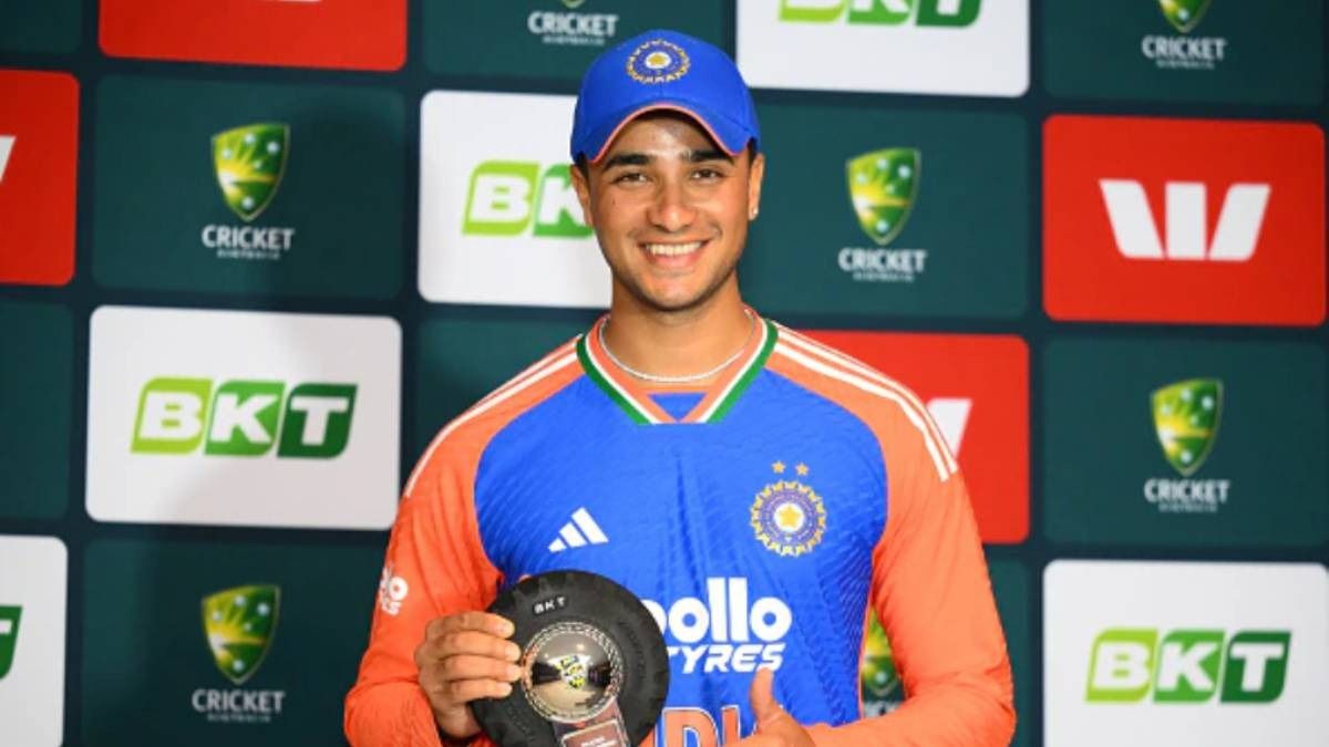 অভিষেকের ব্যাটিং দেখে রেগে লাল প্রাক্তন তারকা, বললেন, 'যুবরাজের সঙ্গে কথা বলব'