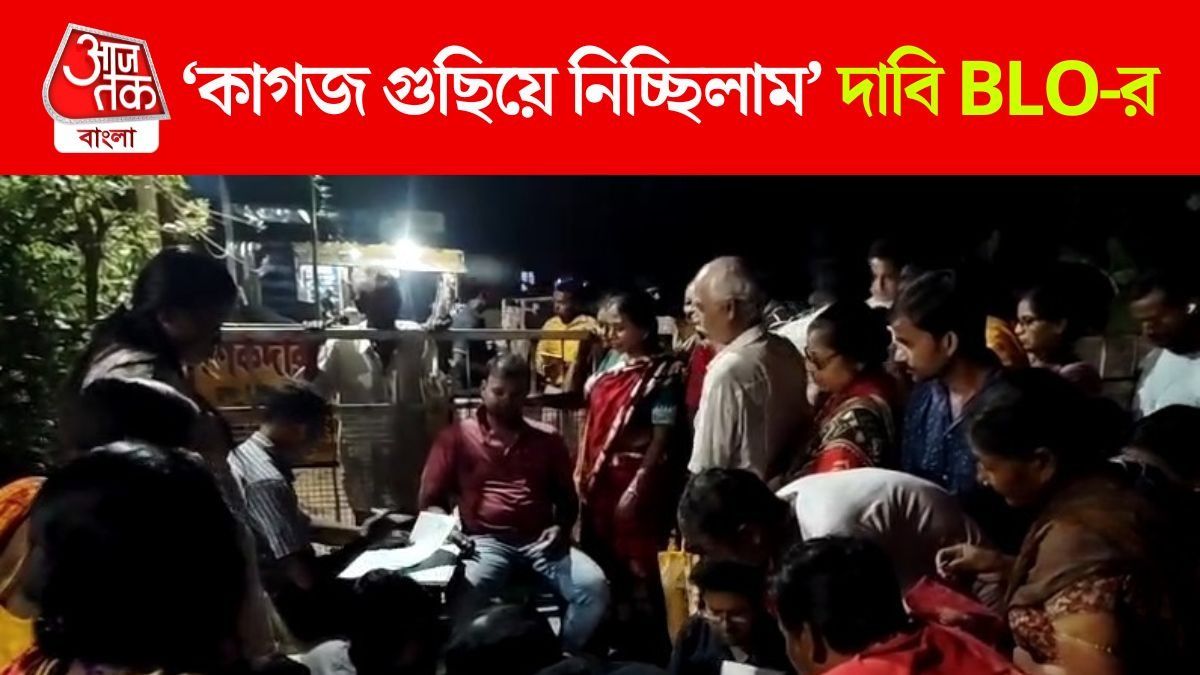 TMC বুথ সভাপতি ও BLO র মিলে রাস্তার ধারে SIR ফর্ম বিলির অভিযোগ, কল্যাণপুরে উত্তেজনা