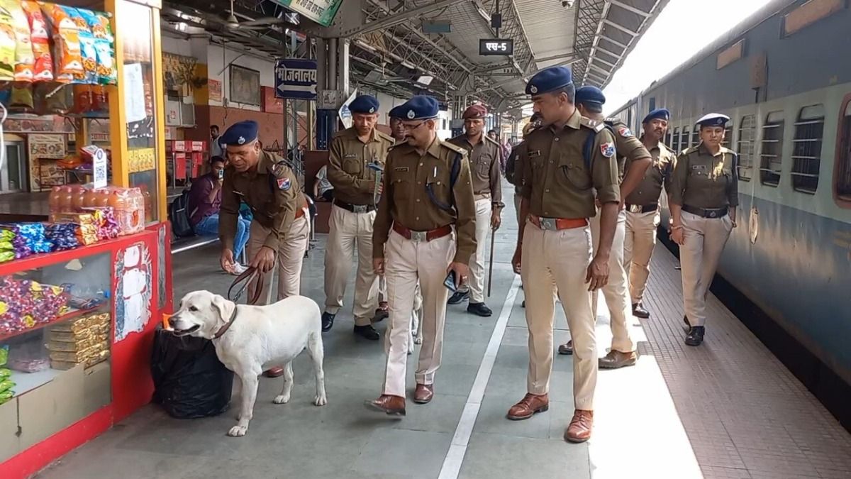 নিরাপত্তায় 'হাই অ্যালার্ট' জারি করার অর্থ কী? কী কী পদক্ষেপ নেওয়া হয় জানুন