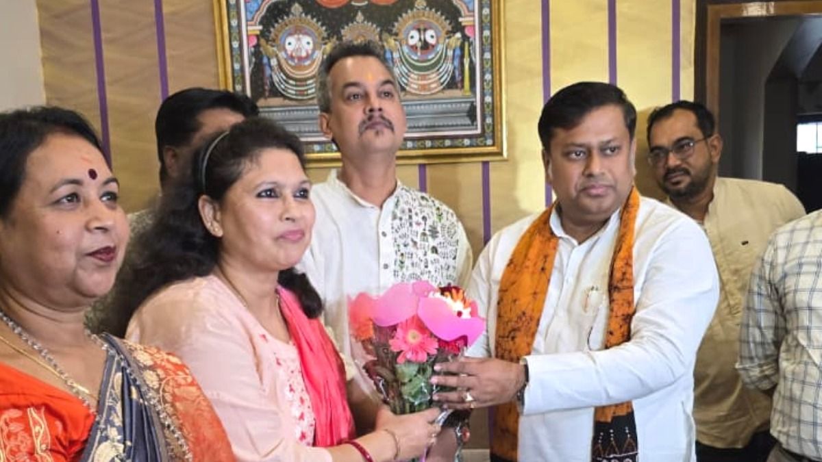 বুলার বাড়িতে সুকান্ত, বিজেপিতে যোগ দিচ্ছেন প্রাক্তন সাঁতারু? 