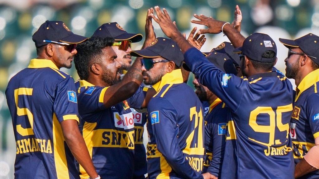 পাকিস্তানে জঙ্গি হামলার পর আতঙ্ক, ODI সিরিজের মাঝপথেই দেশে ফিরছেন শ্রীলঙ্কা দলের ৮ প্লেয়ার