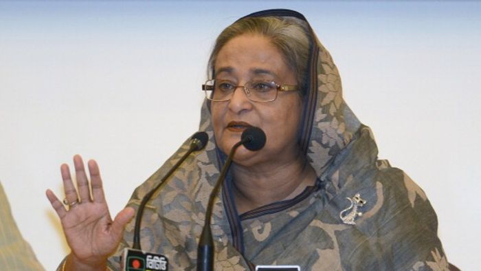 হাসিনা নিয়ে রায় পিছোল