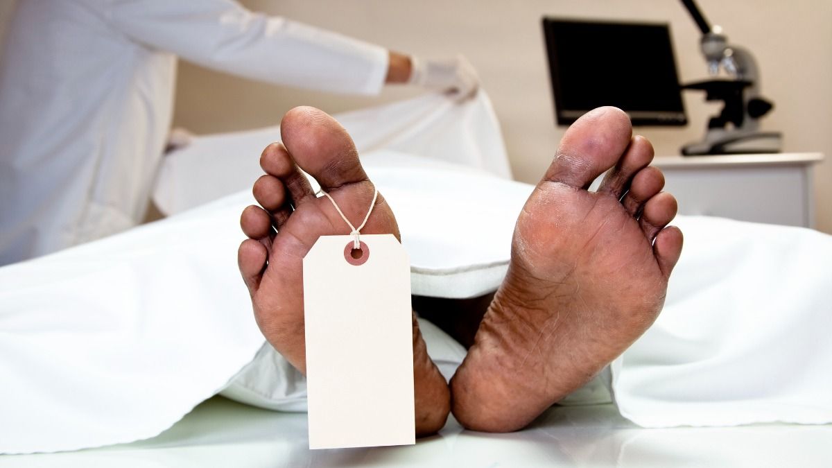 জলপাইগুড়িতে SIR আতঙ্কে আত্মহত্যা? মেয়ের নামে ফর্ম আসেনি, চিন্তায় ছিলেন প্রৌঢ়