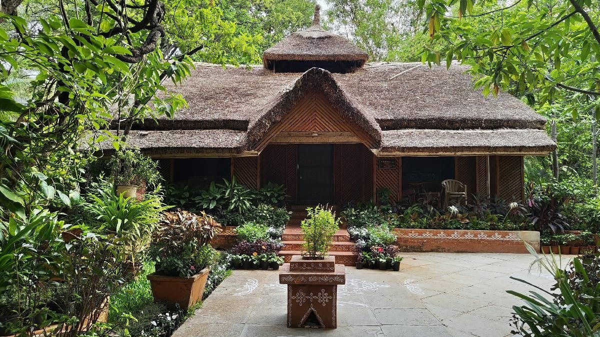 বাড়ির মেন গেট কোন দিকে থাকলে জীবনে টাকার অভাব হবে না? জানুন