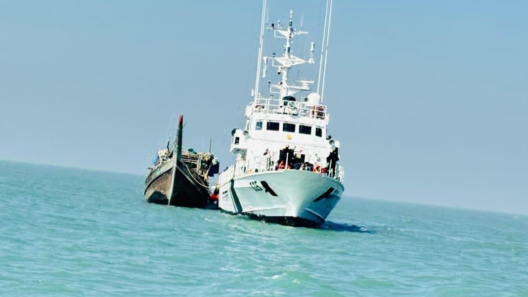  SIR আবহে ভারতের জলসীমায় গ্রেফতার ২৮ বাংলাদেশি, সতর্ক উপকূল রক্ষী বাহিনী