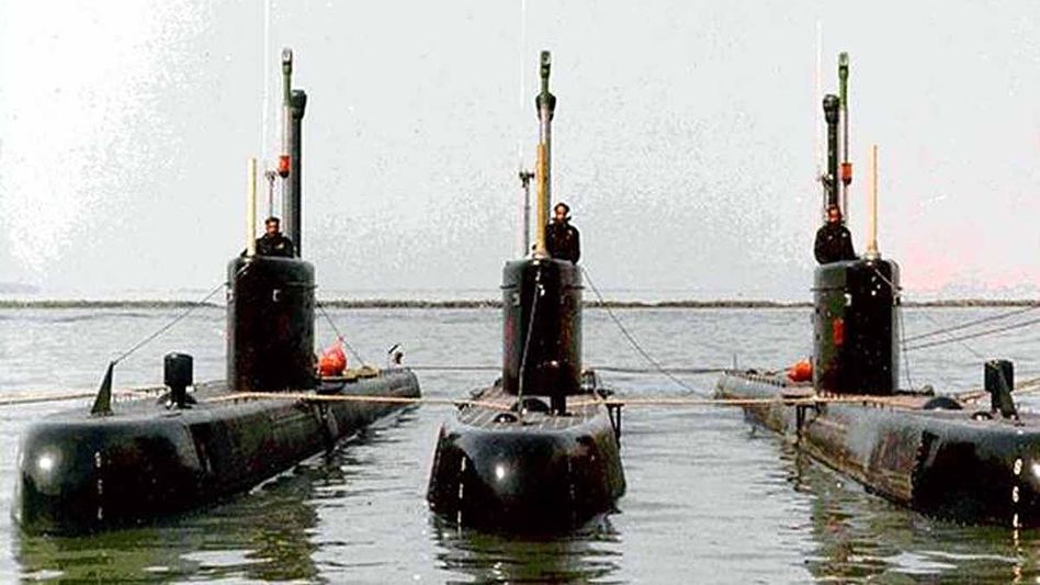 চিনের থেকে হঠাত্ ৮টি সাবমেরিন কিনল পাকিস্তান, মতলব কী? ভারতও প্রস্তুত হচ্ছে চিনের থেকে হঠাত্ ৮টি সাবমেরিন কিনল পাকিস্তান, মতলব কী? ভারতও প্রস্তুত হচ্ছে