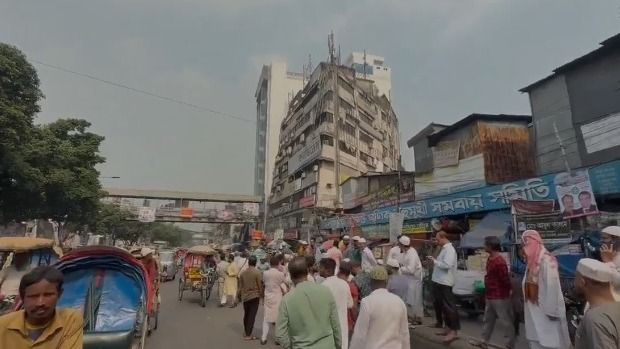 সকালে ভূমিকম্পে কেঁপে ওঠে বাংলাদেশ