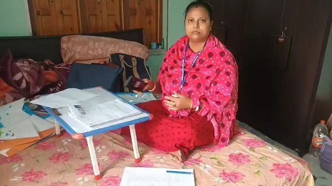 SIR-এর কাজের চাপে মানসিক ও শারীরিকভাবে অসুস্থ হয়ে কান্না, BLO-র ভিডিও ভাইরাল