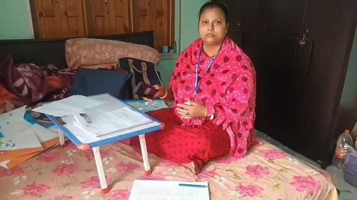 SIR-এর কাজের চাপে মানসিক ও শারীরিকভাবে অসুস্থ হয়ে কান্না, BLO-র ভিডিও ভাইরাল