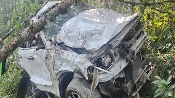 কার্শিয়ঙে গাড়ি খাদে পড়ে মৃত পঞ্চায়েত সদস্য সহ ৩, অন্ধকারে রাতভর পড়ে রইল দেহ