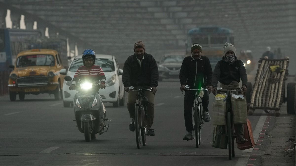 ১০ ডিগ্রির নীচে নামবে তাপমাত্রা, বঙ্গে জাঁকিয়ে শীত কবে? আবহাওয়ার খবর