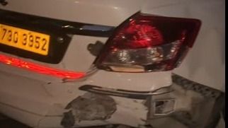 ট্যুরিস্ট গাড়ি ভাঙচুর স্থানীয় চালকদের