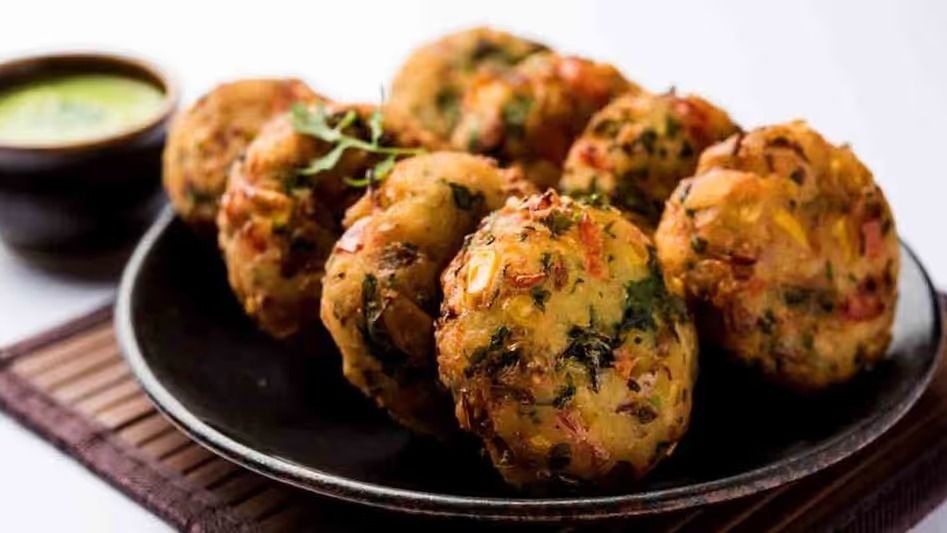 শীতের নিরামিষ ডিলাইট, এভাবে ফুলকপির কাটলেট বানালে সবাই চেয়ে খাবে