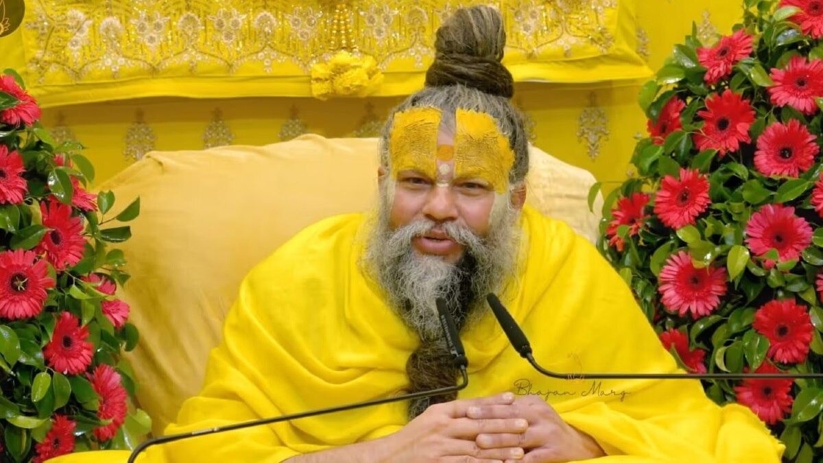 'যারা গালাগাল করে...' শিক্ষার্থীদের বাজে স্বভাব নিয়ে সমালোচনা প্রেমানন্দের