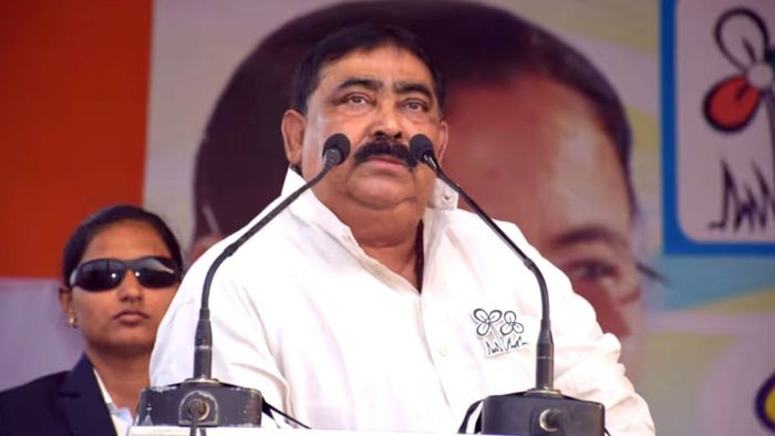 SIR-কে পাত্তা দিতে রাজি নন বীরভূমে তৃণমূলের কোর কমিটির আহ্বায়ক অনুব্রত মণ্ডল