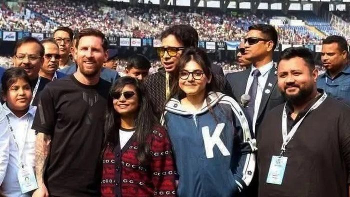 মেসির চারপাশে মুখ্যমন্ত্রীর ভাইপো-ভাইঝিরা