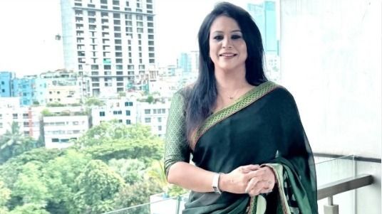 মুন্নীকে না-সরালে জ্বলবে আরও একটি মিডিয়া অফিস, হুমকি বাংলাদেশে, কে এই মহিলা?