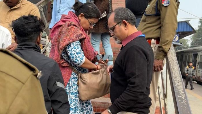 ছবি সৌজন্যে - পূর্ব রেল