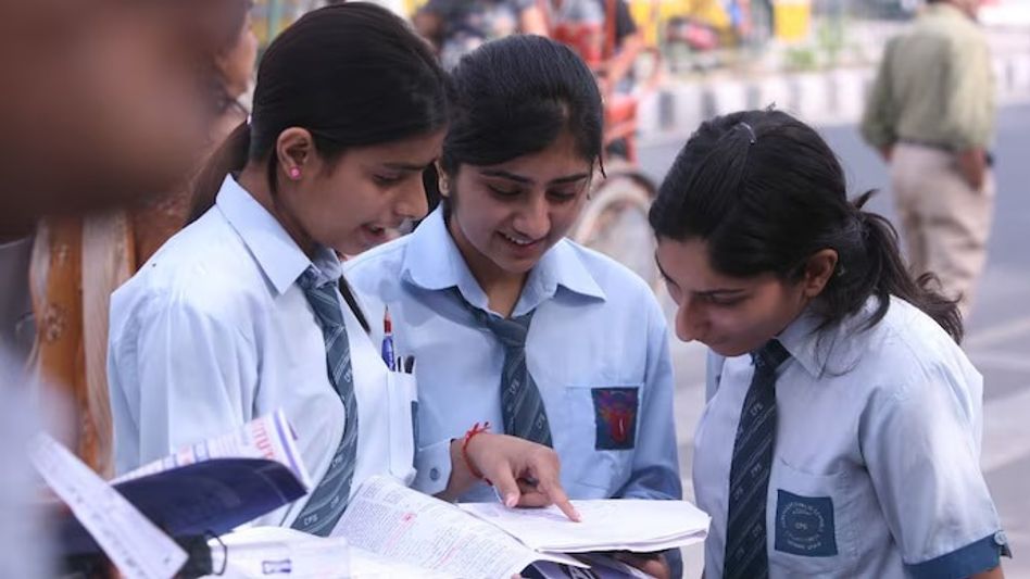 CBSE-র দশম ও দ্বাদশের পরীক্ষার দিন বদলে গেল, রইল নয়া রুটিন CBSE-র দশম ও দ্বাদশের পরীক্ষার দিন বদলে গেল, রইল নয়া রুটিন