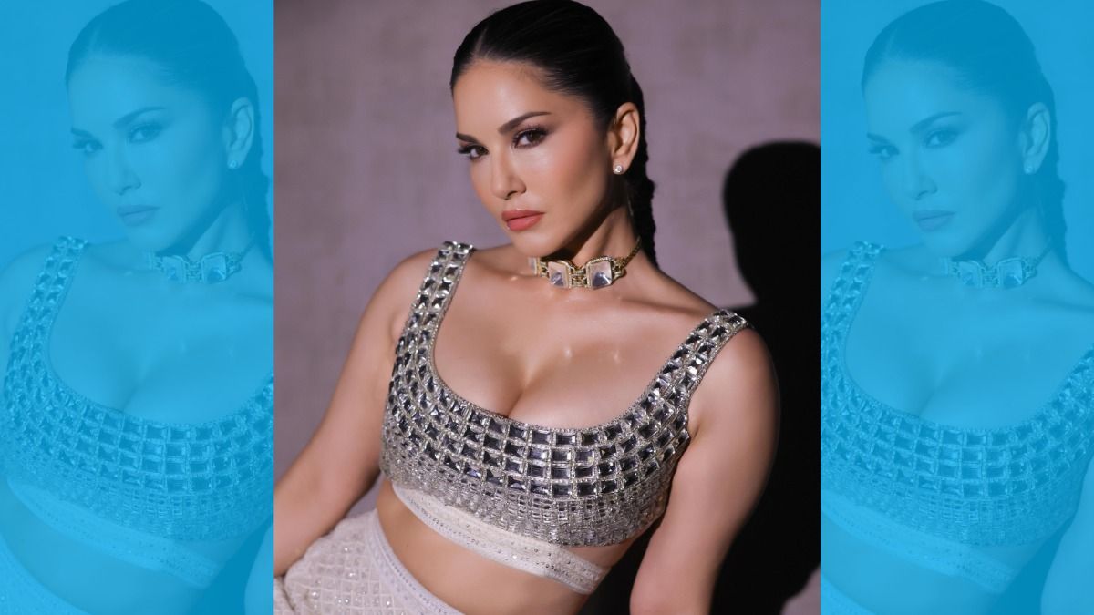 বর্ষবরণে সানি লিওনের অনুষ্ঠানই বাতিল, নেপথ্যে সাধুসন্তরা, কী ঘটল মথুরায়?